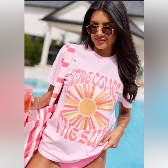 Pink Lily Tops - ☀️ Size medium Brand New - Here Comes The Sun Light Pink Graphic Tee Pink Lily